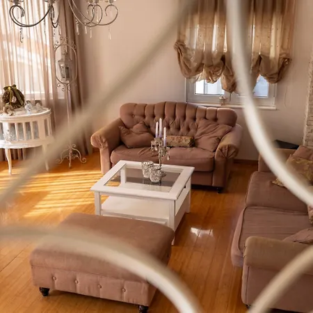 Darko - With Parking Holiday home *